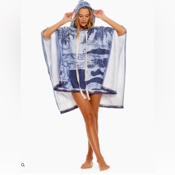 NWOT- Free People - Agua Bendita Blue and White Hooded Beach Poncho - Picture 4 of 8